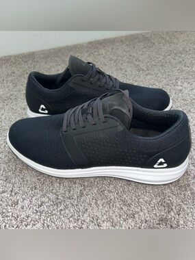 Men's Black Golf Shoes, Size 11.5